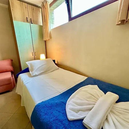 Apartman Comfortable In Summer Breeze